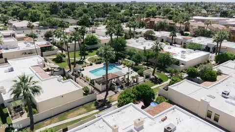 View/Area - 1002 W Solar Dr, Phoenix, AZ 85021 photo 11 of 14