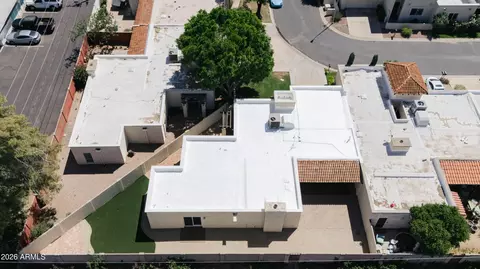 View/Area - 1002 W Solar Dr, Phoenix, AZ 85021 photo 7 of 14