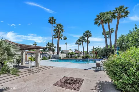 Exterior - 1002 W Solar Dr, Phoenix, AZ 85021 photo 7 of 9
