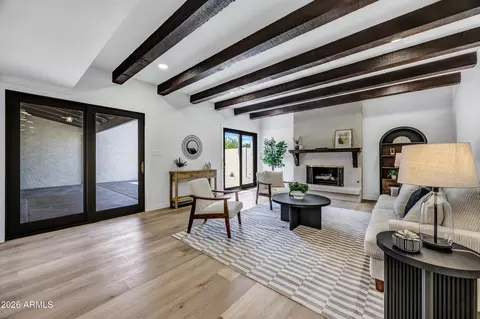 Living - 1002 W Solar Dr, Phoenix, AZ 85021 photo 4 of 4
