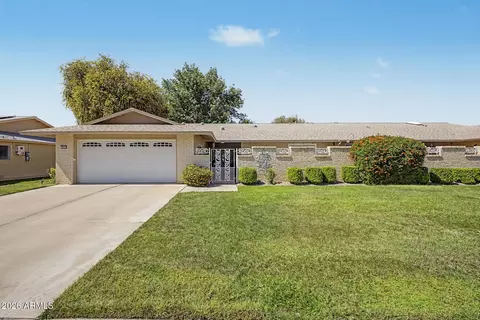 19010 N Signal Butte Cir, Sun City, AZ 85373