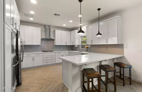 Kitchen - 4724 E Parkside Ln, Phoenix, AZ 85050 photo 1 of 2