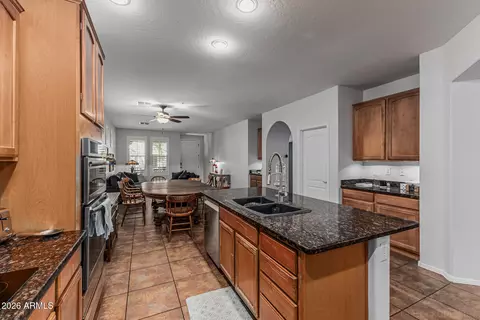 3041 E Camellia Dr, Gilbert, AZ 85296 photo 8