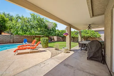 Exterior - 4659 E Harwell St, Gilbert, AZ 85234 photo 5 of 10