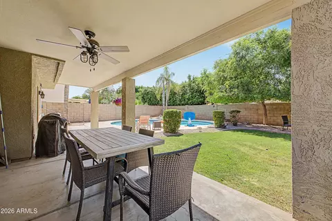Exterior - 4659 E Harwell St, Gilbert, AZ 85234 photo 9 of 10
