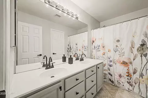 Bath - 4659 E Harwell St, Gilbert, AZ 85234 photo 4 of 4