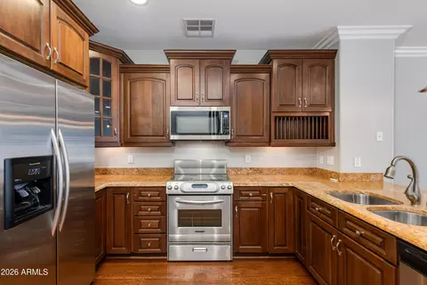 Kitchen - 2449 E Montecito Ave, Phoenix, AZ 85016 photo 1 of 2