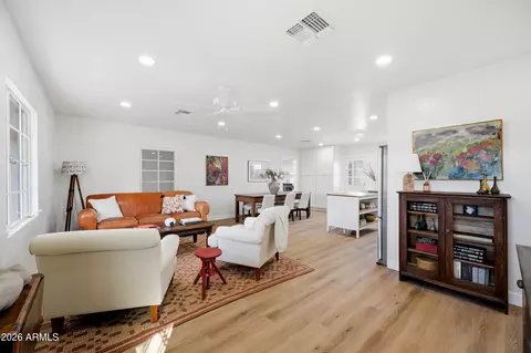 Living - 929 W Turney Ave, Phoenix, AZ 85013 photo 1 of 3