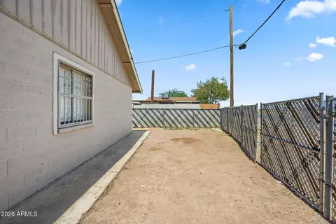 Exterior - 1946 E Jones Ave, Phoenix, AZ 85040 photo 6 of 6