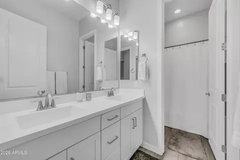 Bath - 7247 E Posada Ave, Mesa, AZ 85212 photo 5 of 5