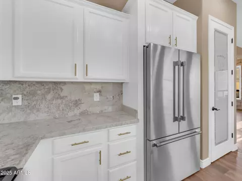 Kitchen - 8318 E Ingram St, Mesa, AZ 85207 photo 2 of 3