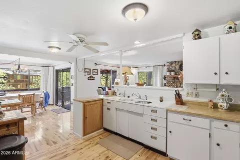 Kitchen - 250 E Saddle Mountain Rd, Payson, AZ 85541 photo 3 of 3
