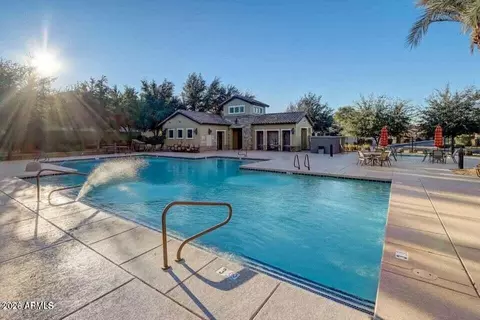 Exterior - 4761 E Woodside Way, Gilbert, AZ 85297 photo 5 of 8