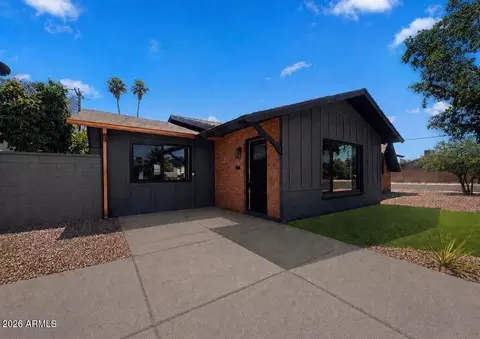 8201 E Whitton Ave, Scottsdale, AZ 85251