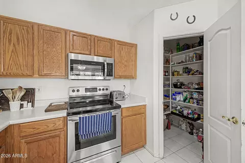 Kitchen - 8010 E Fox St, Mesa, AZ 85207 photo 4 of 4