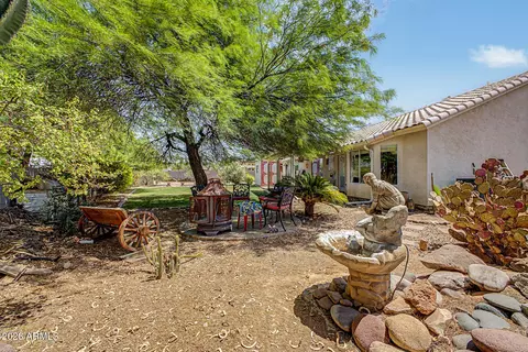 Exterior - 8010 E Fox St, Mesa, AZ 85207 photo 8 of 9