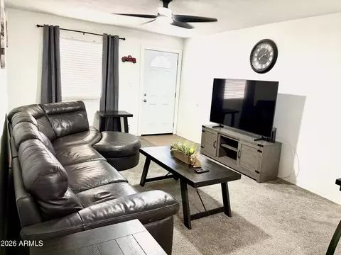 Living - 8211 N 8th Pl N, Phoenix, AZ 85020 photo 4 of 5