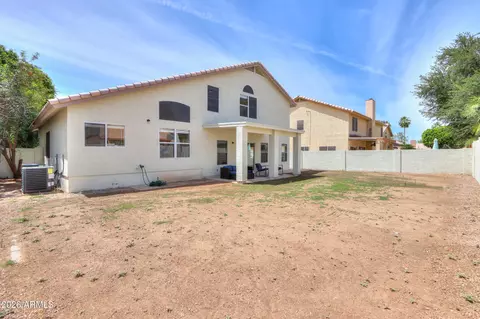 Exterior - 4266 E Millbrae Ln, Gilbert, AZ 85234 photo 7 of 8
