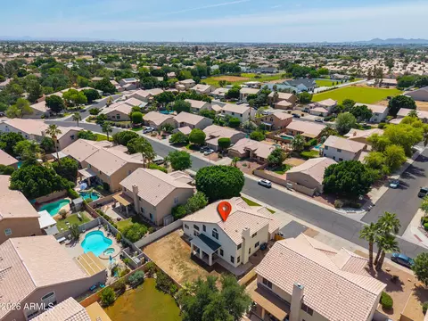 View/Area - 4266 E Millbrae Ln, Gilbert, AZ 85234 photo 2 of 5