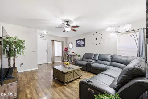 Living - 4253 N 112th Ave, Phoenix, AZ 85037 photo 2 of 2