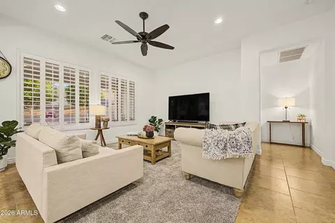 Living - 3853 E Comstock Dr, Gilbert, AZ 85296 photo 2 of 3