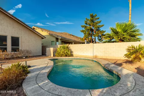 Exterior - 2403 E Mountain Vista Dr, Phoenix, AZ 85048 photo 11 of 14