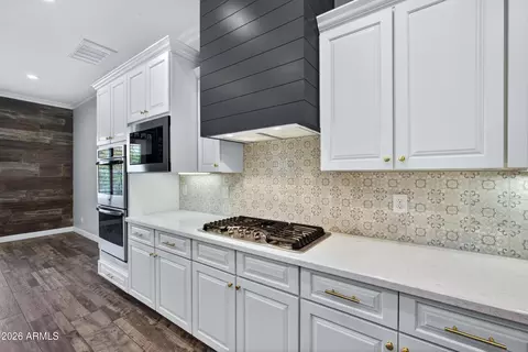 Kitchen - 4126 E Gable Ave, Mesa, AZ 85206 photo 3 of 6