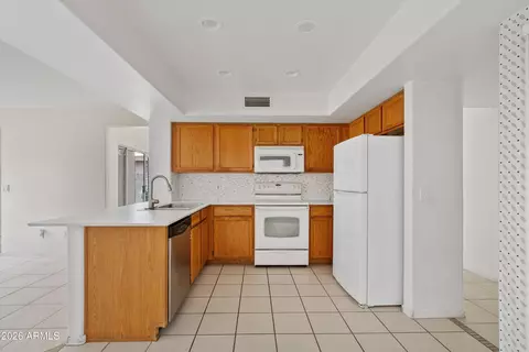 Kitchen - 4015 E Anderson Dr, Phoenix, AZ 85032 photo 1 of 4