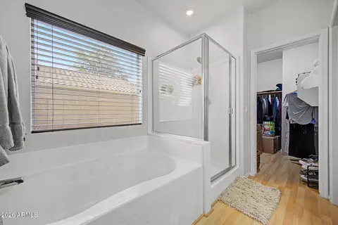 Bath - 4049 W Hackamore Dr, Phoenix, AZ 85083 photo 3 of 4