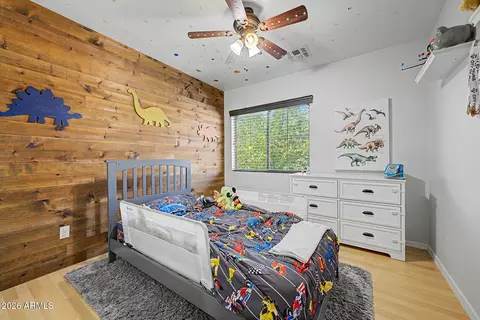 Bedroom - 4049 W Hackamore Dr, Phoenix, AZ 85083 photo 6 of 7
