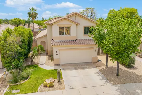 4049 W Hackamore Dr, Phoenix, AZ 85083