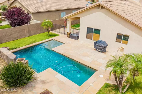 Exterior - 4049 W Hackamore Dr, Phoenix, AZ 85083 photo 3 of 9
