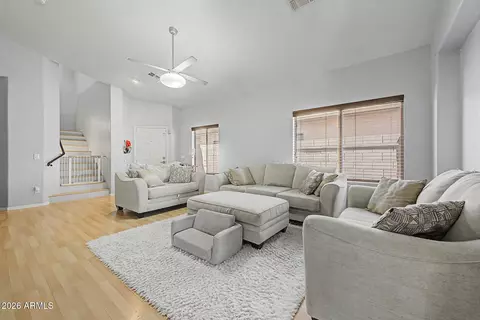 Living - 4049 W Hackamore Dr, Phoenix, AZ 85083 photo 1 of 2