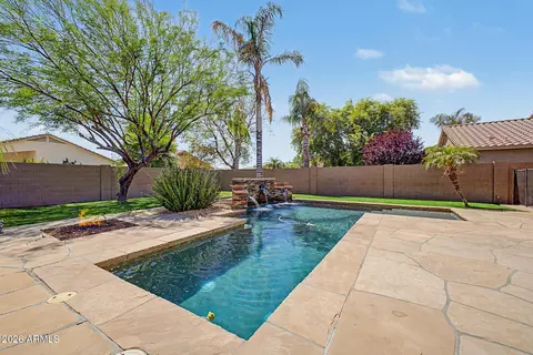 Exterior - 4049 W Hackamore Dr, Phoenix, AZ 85083 photo 8 of 9