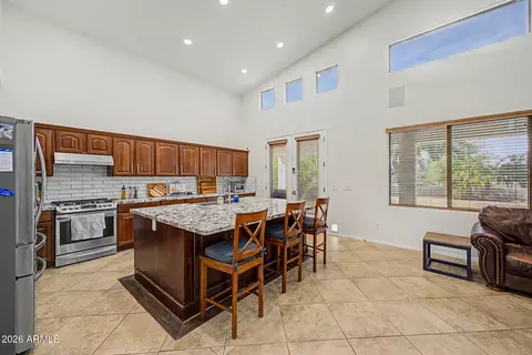 Kitchen - 11352 E Sonrisa Ave, Mesa, AZ 85212 photo 2 of 3