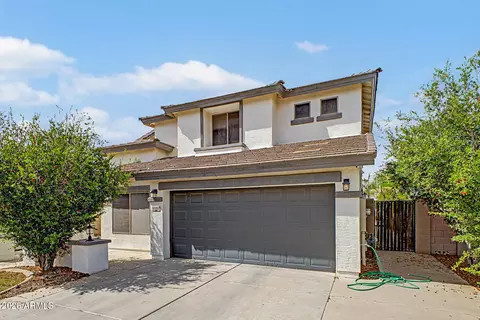 Exterior - 11352 E Sonrisa Ave, Mesa, AZ 85212 photo 5 of 8