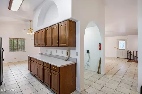 Entry Way - 2004 Concord --, Overgaard, AZ 85933 photo 1 of 1