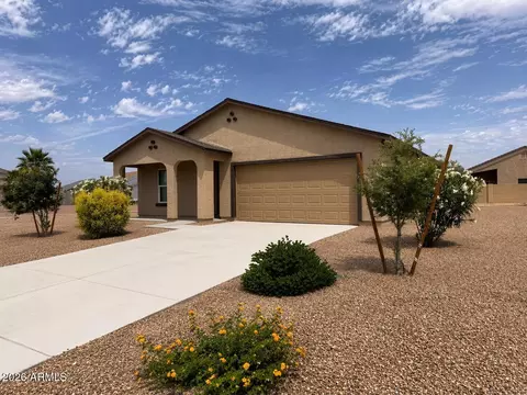 10574 W Catalina Dr, Arizona City, AZ 85123
