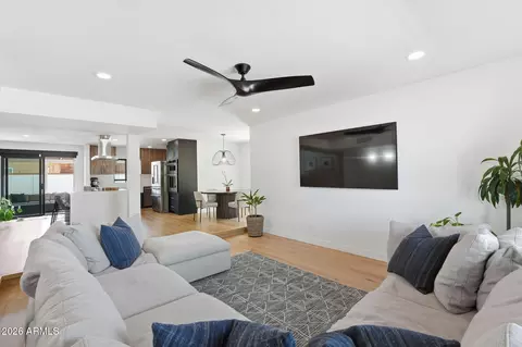 Living - 3601 E Cholla St, Phoenix, AZ 85028 photo 4 of 4