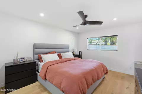 Bedroom - 3601 E Cholla St, Phoenix, AZ 85028 photo 1 of 3