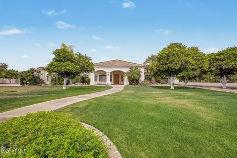 2266 N Lemon St, Mesa, AZ 85215