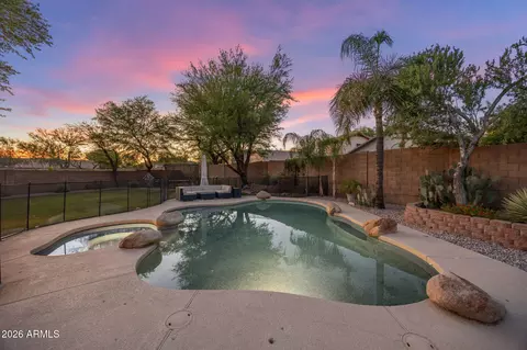 Exterior - 4402 E Gatewood Rd, Phoenix, AZ 85050 photo 8 of 9