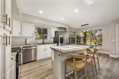 Kitchen - 4402 E Gatewood Rd, Phoenix, AZ 85050 photo 1 of 4