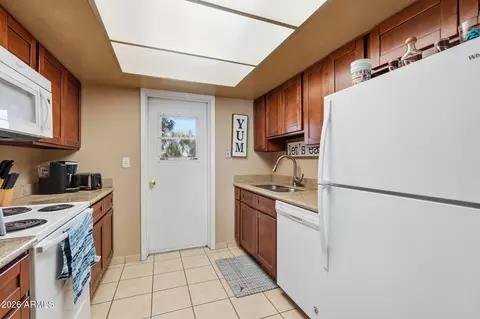 Kitchen - 1927 E Hampton Ave #221, Mesa, AZ 85204 photo 2 of 5