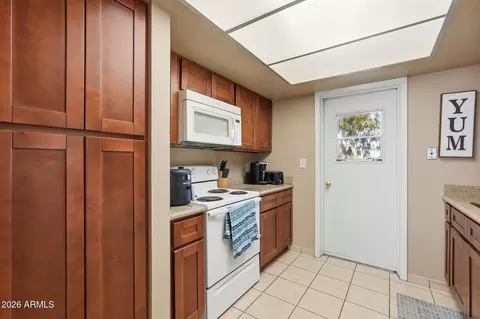 Kitchen - 1927 E Hampton Ave #221, Mesa, AZ 85204 photo 3 of 5