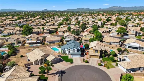 View/Area - 2442 S Augustine Cir, Mesa, AZ 85209 photo 3 of 5