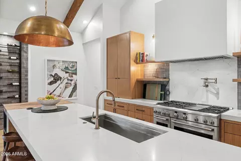 Kitchen - 4557 E Calle Tuberia --, Phoenix, AZ 85018 photo 4 of 4