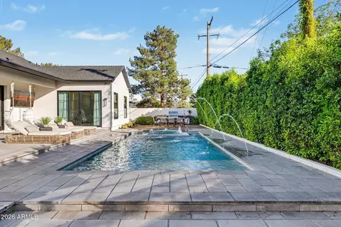 Exterior - 4557 E Calle Tuberia --, Phoenix, AZ 85018 photo 7 of 8