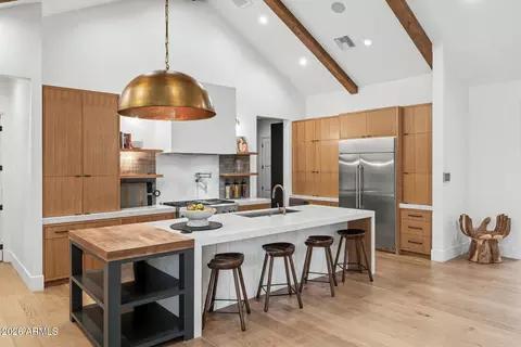 Kitchen - 4557 E Calle Tuberia --, Phoenix, AZ 85018 photo 3 of 4