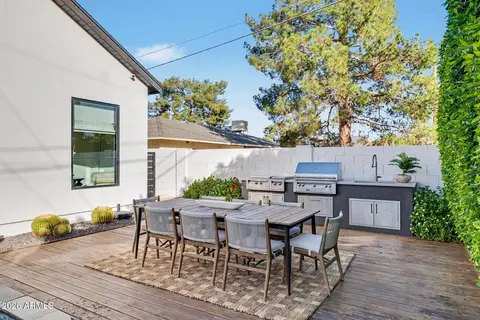 Exterior - 4557 E Calle Tuberia --, Phoenix, AZ 85018 photo 8 of 8